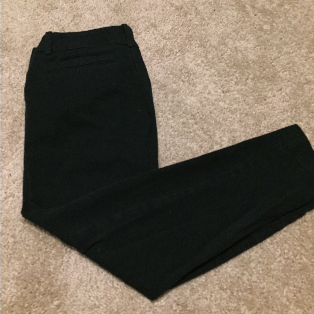Black fitted cropped dress pants